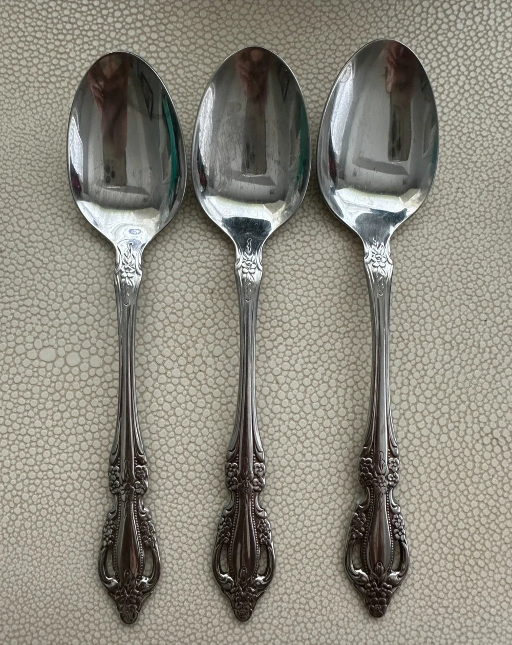 Set of 3 ONEIDA RAPHAEL Place Oval Soup Spoons 6 7/8